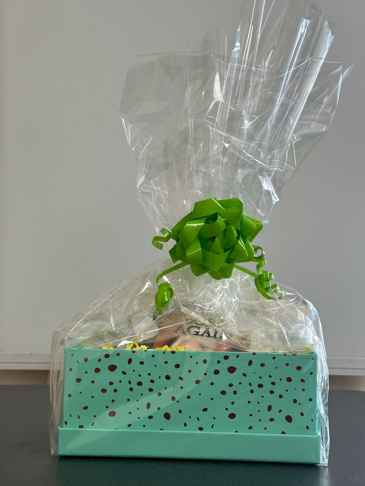 Classic Pack Gift Basket – Strengthen Faith, Inspire Growth