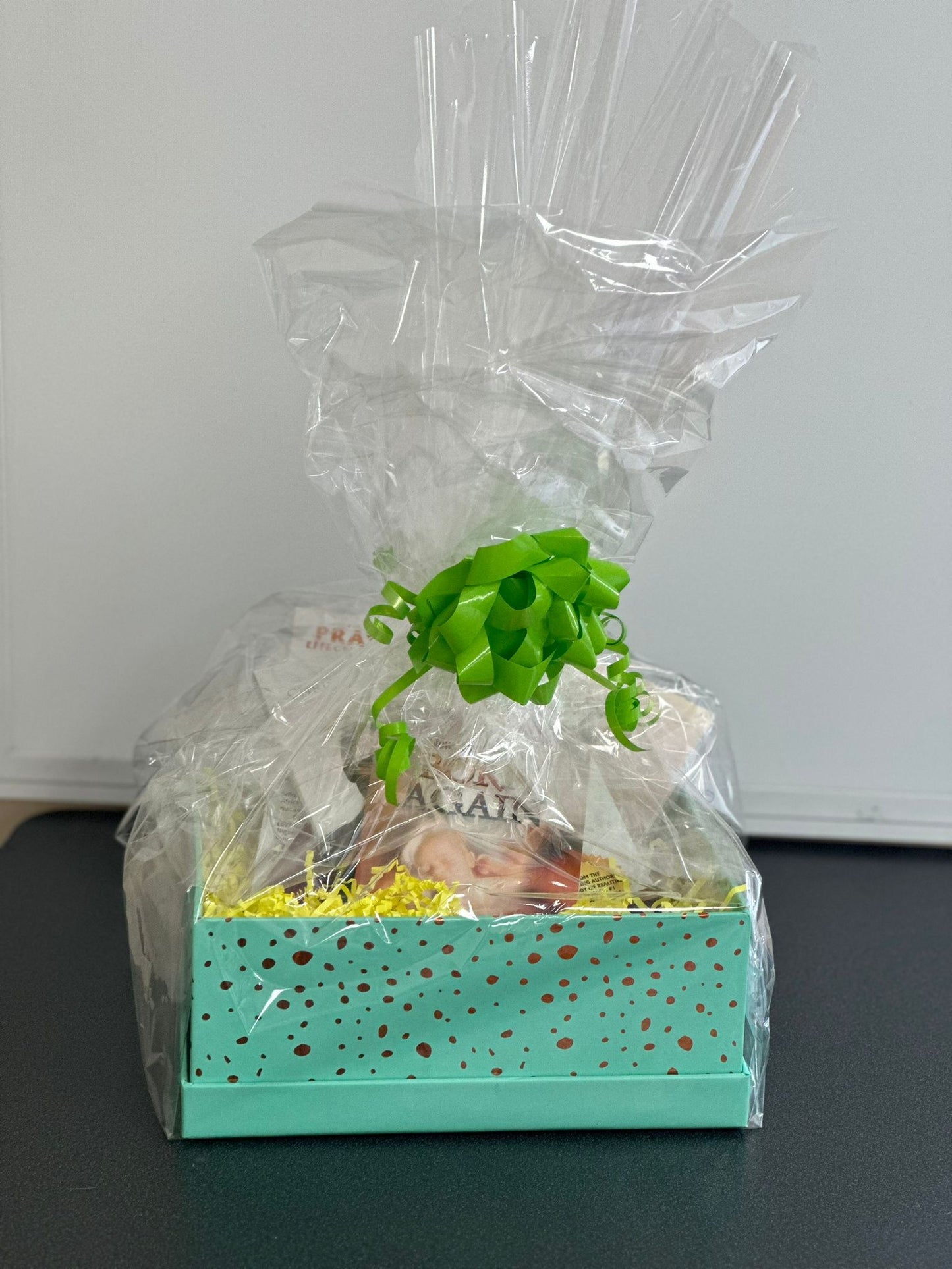 Classic Pack Gift Basket – Strengthen Faith, Inspire Growth